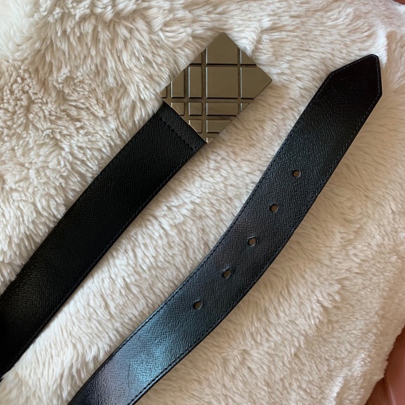 SOLD Burberry London Leather Belt - Picture 5 of 6